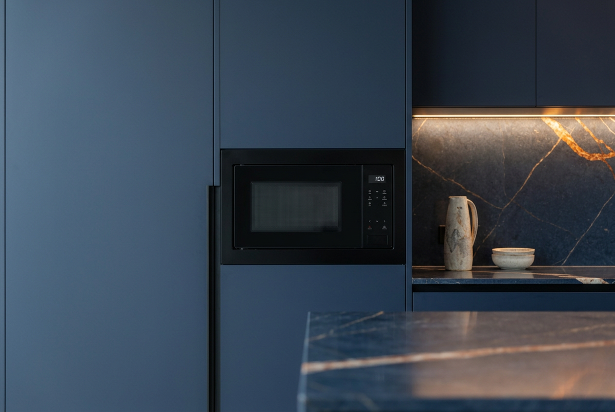 Magellano Navy Penthouse Bespoke Kitchen | TRENZY Spaces