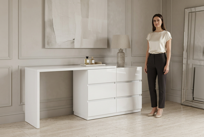 Gloss White scale view