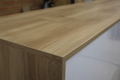Karlstad Oak Grain Detail
